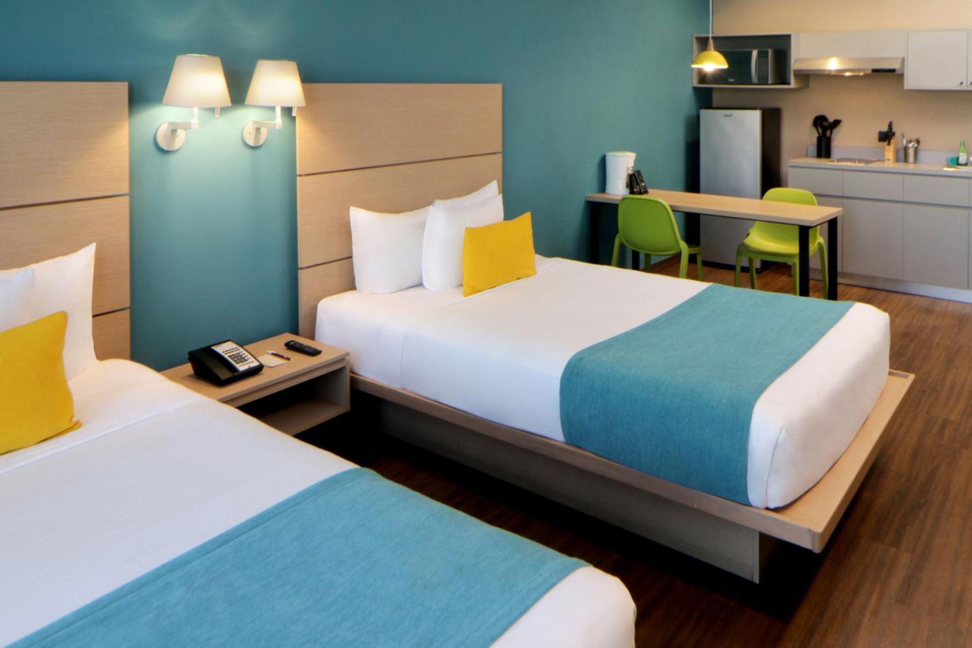 City Express Suites By Marriott Tijuana Rio Eksteriør billede