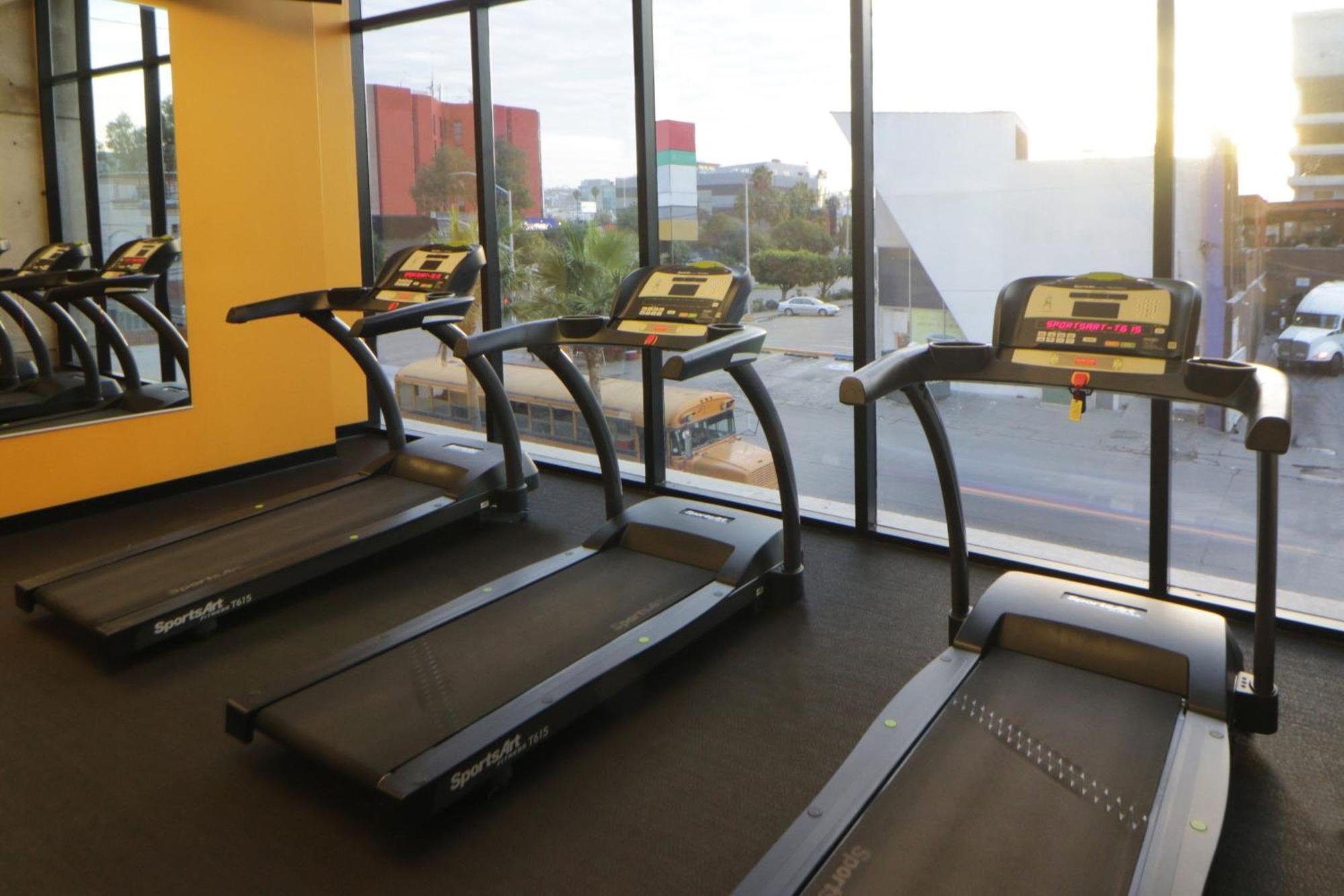 City Express Suites By Marriott Tijuana Rio Eksteriør billede