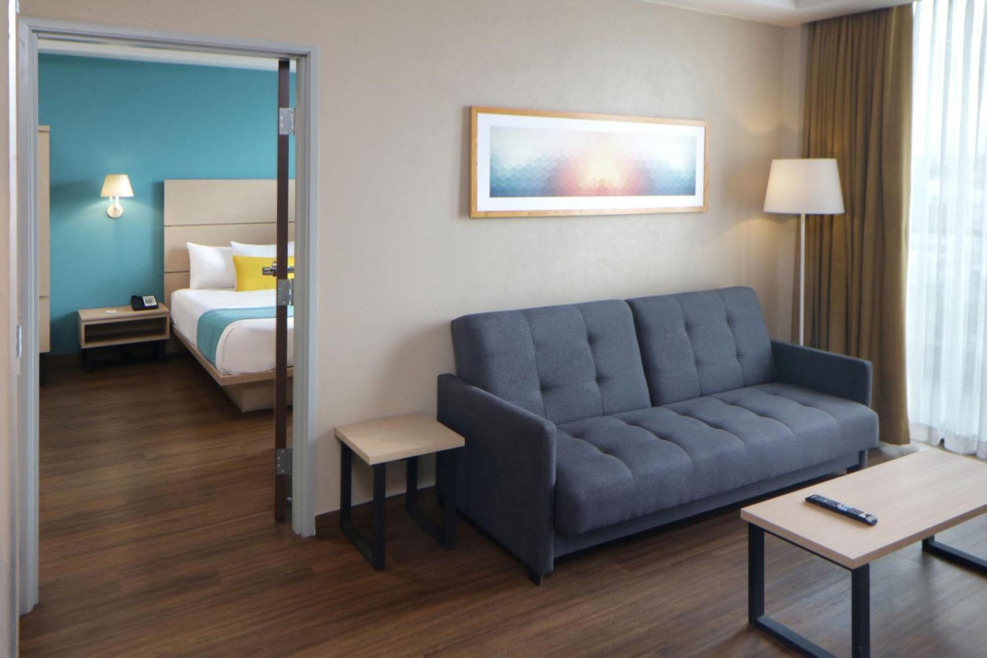 City Express Suites By Marriott Tijuana Rio Eksteriør billede