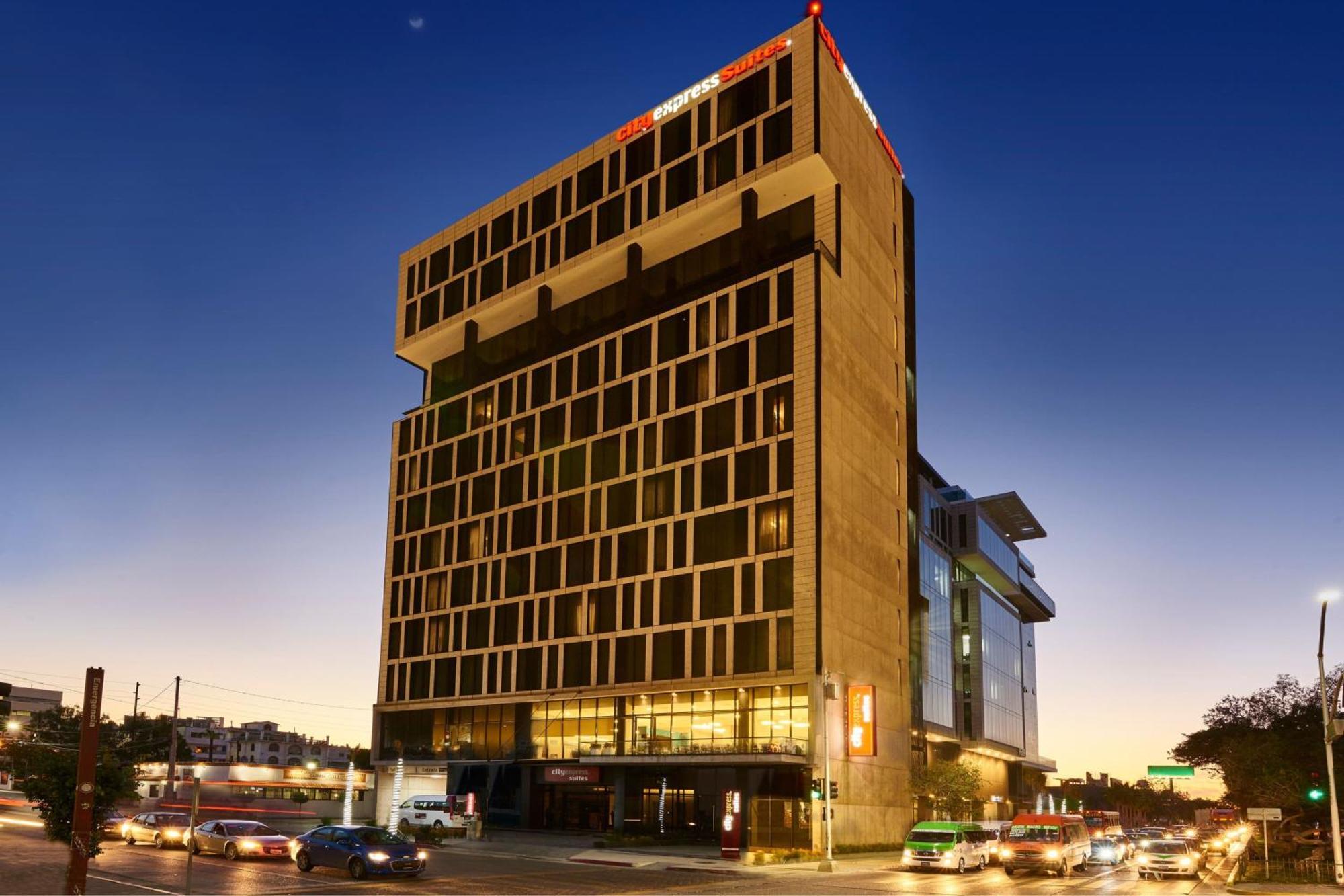 City Express Suites By Marriott Tijuana Rio Eksteriør billede